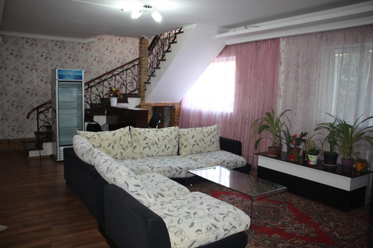 Dream Hostel Shymkent Exterior foto
